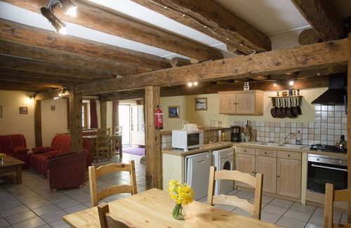 La Pesse Hütte | Cottage 120 Quadratmeter in ehemaligen Bauernhof 6 bis 10 Personen renoviert