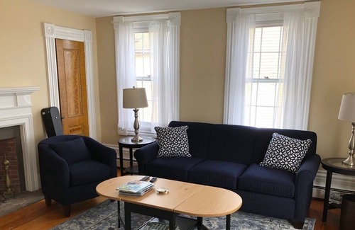 Rockport Haus | Neu renovierte 3 Schlafzimmer, 2 Bäder Blick auf Rockport Harbor