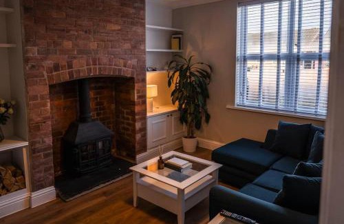 Lowton Haus | Renovated 3 Bedroom House in Lowton Pennington, free parking