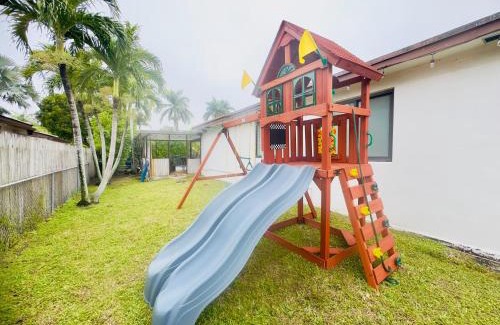 South Lake Haus | Renovated 5½ BR Home with Amazing Pool