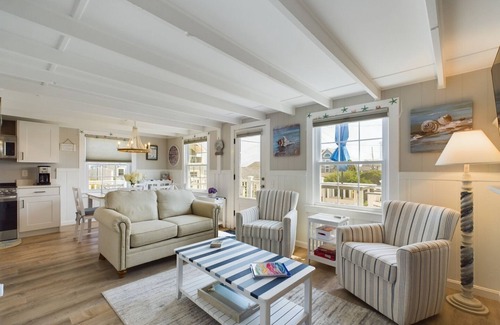 Jerusalem Haus | Renovated, a/c, water views, steps to association beach