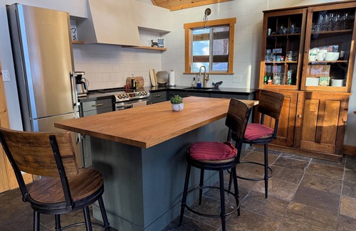 Serene Lakes Haus | Ski out zu Royal Gorge Trails - Nur 5 Minuten vom Donner Summit Skigebiete