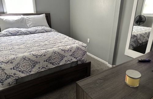 Springfield Haus | Renovated Home Away From Home