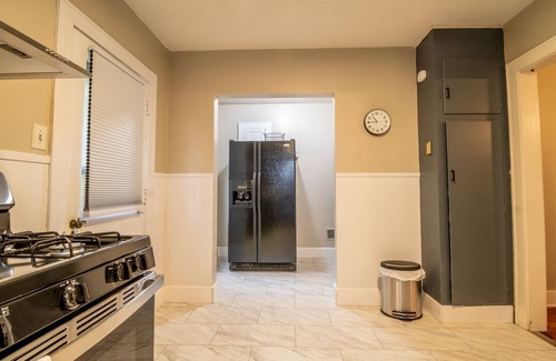 Marietta Haus | Renovated Home in Marietta, OH- close to downtown "Our Cozy Corner"