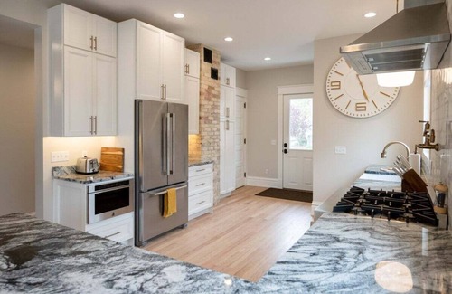 Grand Haven Haus | Renovated luxury home in Downtown Grand Haven