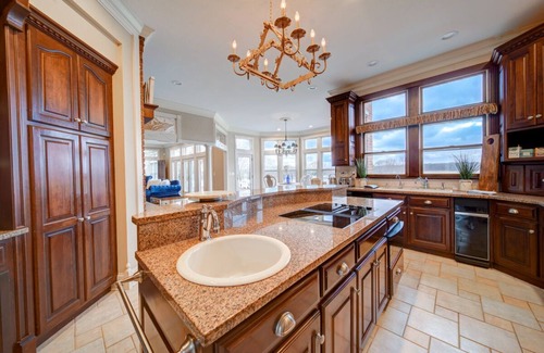 Bourbonnais Villa | Renovated luxury villa with 7 bedrooms 5 bathrooms. Located on 40 acres of land.