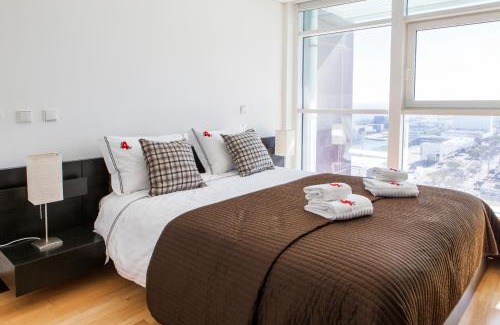 Parque das Nacoes Wohnung | RENT4REST LISBON PARQUE DAS NAÇÕES 17Th FLOOR RIVER VIEW
