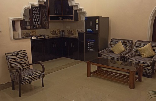 Dehradun Haus | Repose in the Himalayan Range of Exotic India!