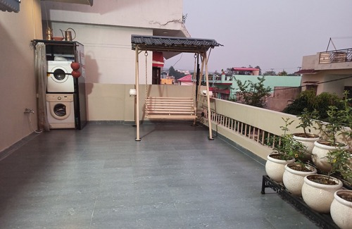 Dehradun Haus | Repose in the Himalayan Range of Exotic India!