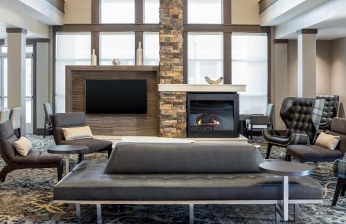 I-435 West KC-KS Hotel | Residence Inn by Marriott Kansas City at The Legends