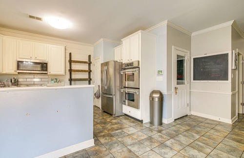 Cordova Haus | Fire Pit + Playset: Spacious Memphis Home!