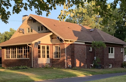 Lima Haus | Residential neighborhood adjacent to park.