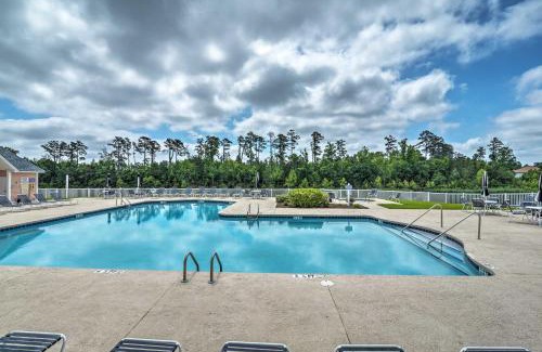 Carolina Forest Wohnung | Resort Amenity Access Chic Myrtle Beach Condo!