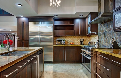 Paradise Valley Village Villa | Resort-like w/ Tennis, Bocci, Golf & Games Galore!