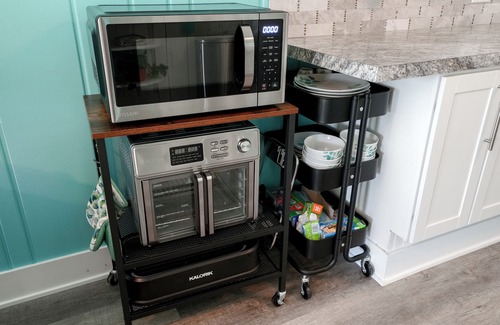 Greenville Hütte | Respite House: Barrier-Free Lakefront home with full Wheelchair accessibility.