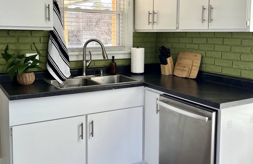 Findlay Haus | Rest & Recharge in Findlay, OH