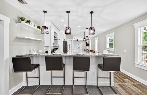 Tampa Heights Haus | Rest & Recharge | Modern Comfort Near Downtown