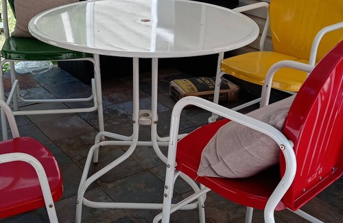 Dallas Haus | Rest time best time/A treat retreat and time to recuperate