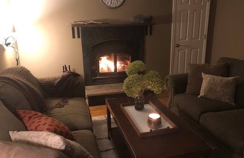 Erskine Haus | Restful Railroad House near Rydell Refuge