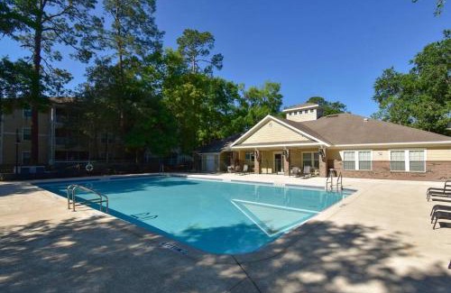 Gainesville Haus | Restful Refuge 2 BR Boutique Condo w Pool & Gym