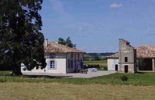 Mirabel Haus | In absoluter Stille, stilvolles, restaur. Haus. Viel Charme. Pool, Aussicht