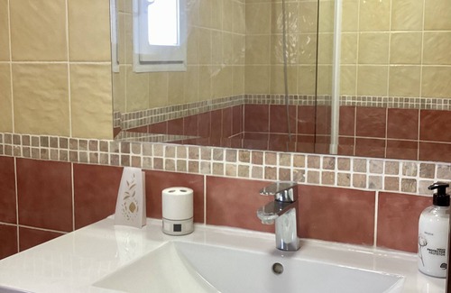 Iznajar Sonstige | Restored, Spacious and totally private family Farmhouse with stunning lake views