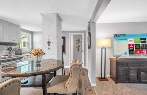 Willoughby Haus | Retreat at DTW