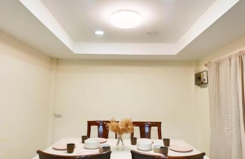 Phra Khanong Nuea Haus | Retreat House 81 - BTS Onnut