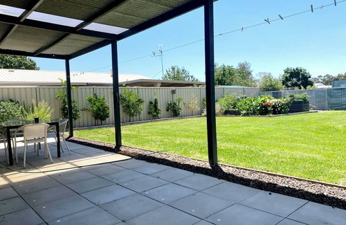Benalla Haus | Retreat on Roe short term accommodation