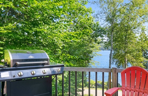 Lucerne-in-Maine Kabine | Retreat w / Dock und atemberaubenden Blick auf den See, nur 45 Minuten von Bar Harbor