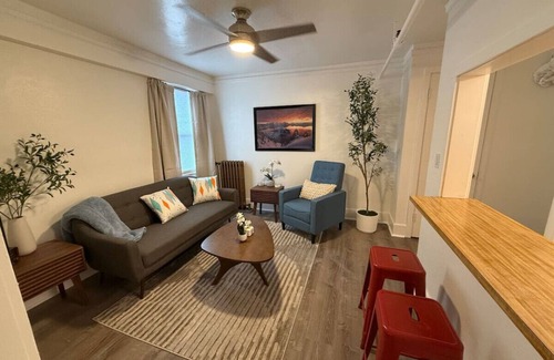 Downtown Klamath Falls Wohnung | Retro Haven in 1930s Gem 312