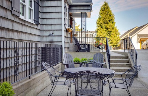 West End Haus | Retro-Style Home in Ruston Walkable Location!