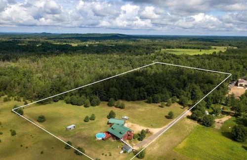 Mauston Haus | Revilo Moose Ridge Mauston