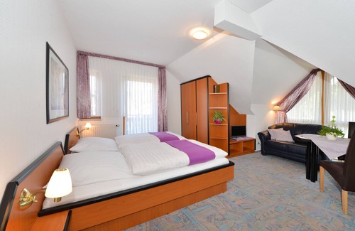 Poppenhausen Hotel | Rhön Hotel Sonnenhof - Restaurant & Café