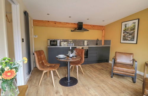 Llangadfan Hütte | RHOSYN, pet friendly, character holiday cottage in Llangadfan