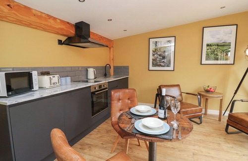 Llangadfan Hütte | RHOSYN, pet friendly, character holiday cottage in Llangadfan