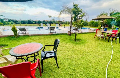 Sidi Abdallah Ghiat Bed & Breakfast | Riad Kenza -EZZAOUAK- منتزه الزواق