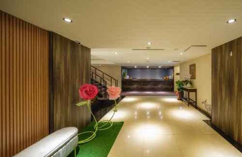 Banqiao Hotel | Rich & Free Hotel - Fuzhong 富逸旅趣-板橋府中館
