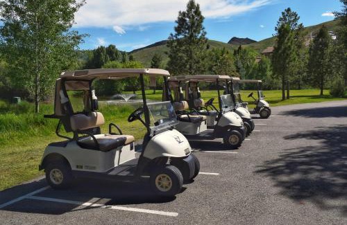 Elkhorn Village Wohnung | Ridge Hideaway