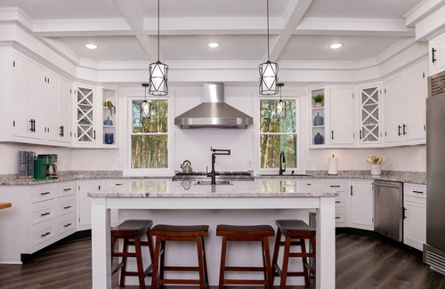 Mount Jackson Haus | Ridgeline Retreat | Craftsman bungalow luxury!