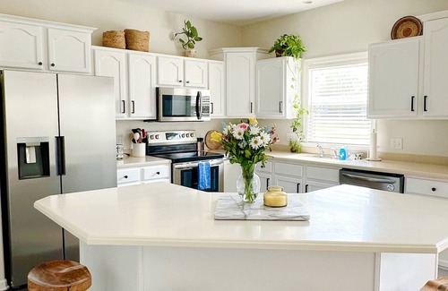 Uniontown Haus | Ridgeway Villa / Pro Football Hall of Fame