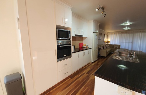 Wallaroo Haus | Rinky Dink's Retreat @ the gorgeous sea side town of Wallaroo, Copper Coast S.A