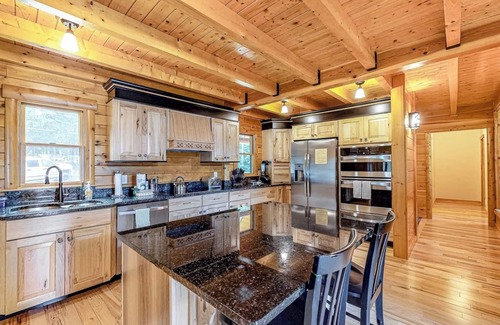 Rockwood Haus | Rise n' Shine Maine - A Lakefront Loghouse in the Woods