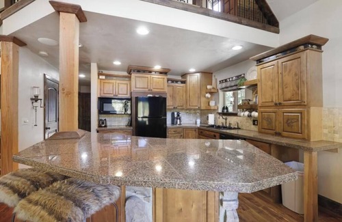 Corral Kabine | Flusshütte umgeben von nationalem Wald