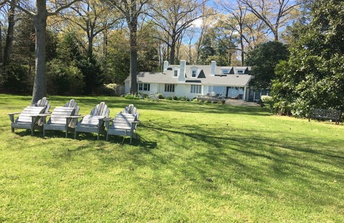 White Stone Haus | River House looking at the Chesapeake Bay/MONTHLY RENTAL