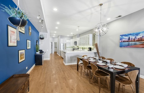 Killgubbin Wohnung | River North 3BR/2BA: HUGE, Parking, Center Chicago