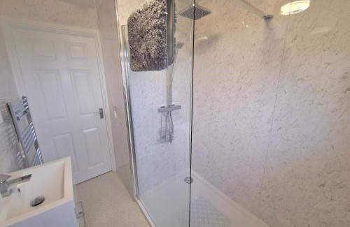 Brundall Haus | River Rest - Norfolk Broads