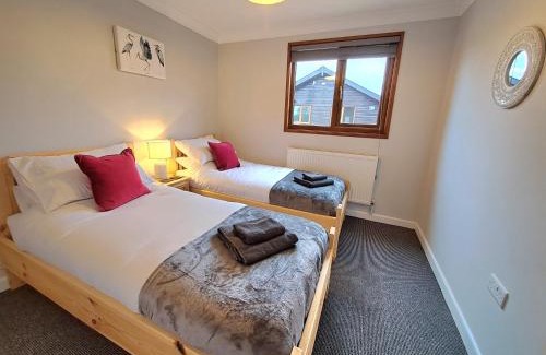 Brundall Haus | River Rest - Norfolk Broads