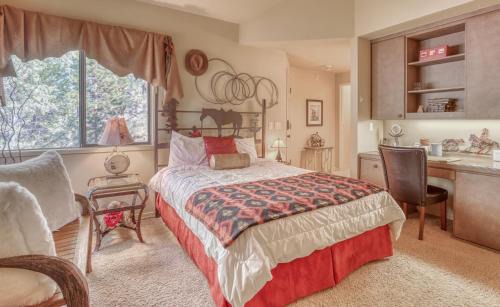 Century West Haus | River Ridge 617B - Meredith Lodging