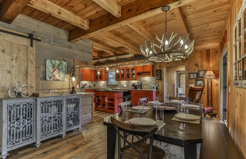 Rivers Edge Kabine | River Time | Ellijay, GA